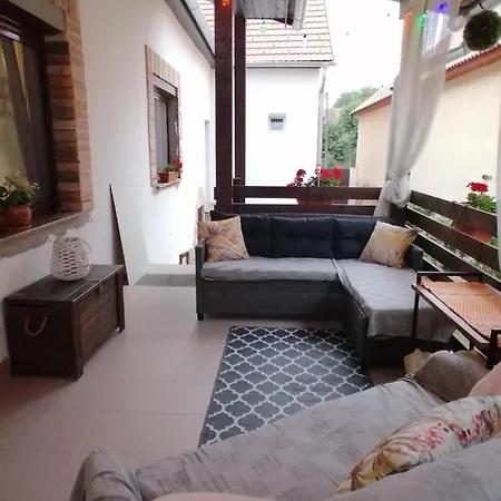 Carolina Vendeghaz Guest house